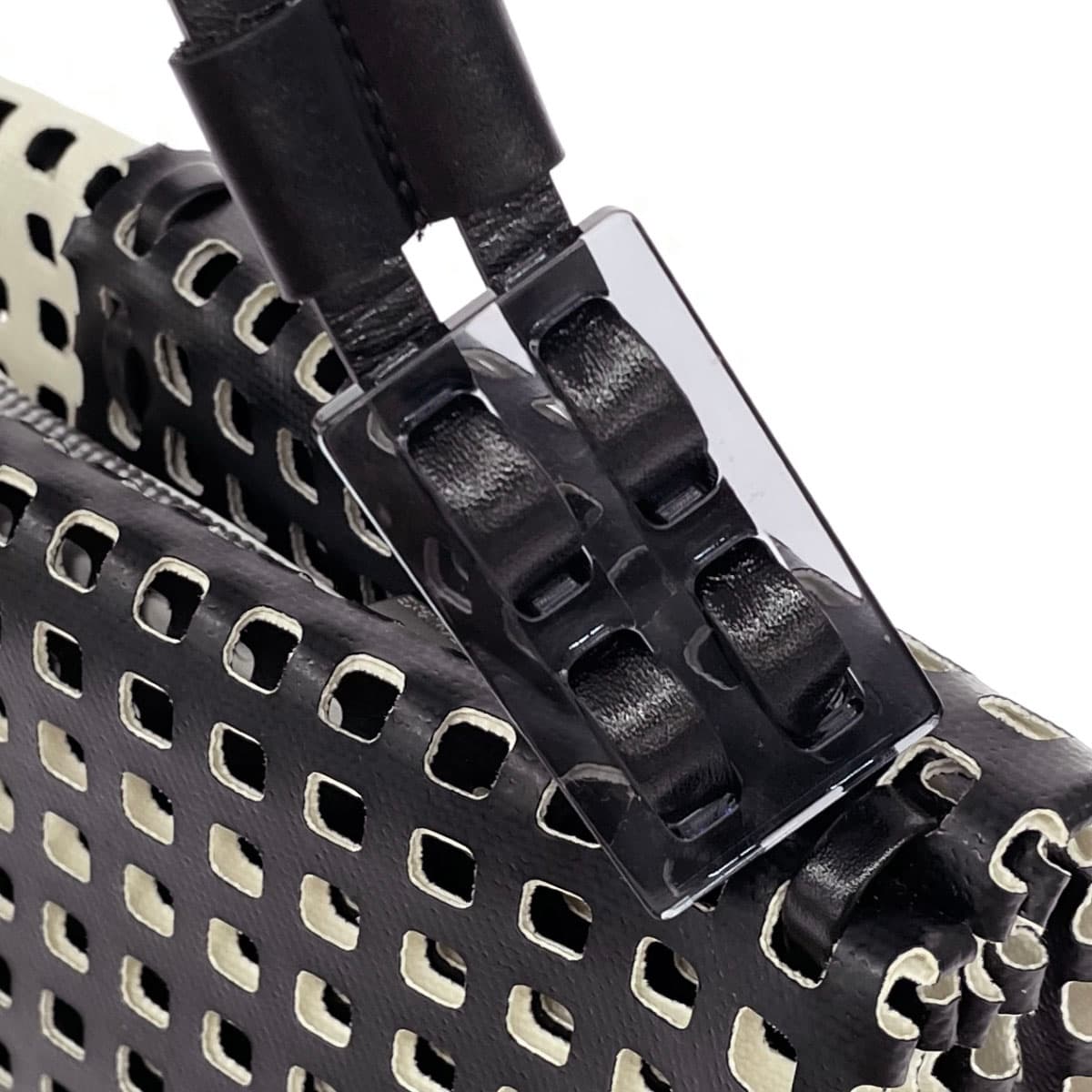 ISSEY MIYAKE Shoulder Tote Bag Good Condition IM41-AG21 Ivory x Black Leather Mesh Ladies Bag 7