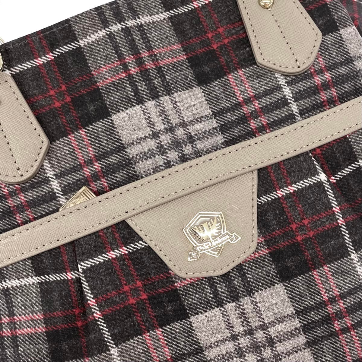 Kinloch Anderson 2WAY Backpack in Excellent Condition, Check/Nylon, Gray, Women's 4