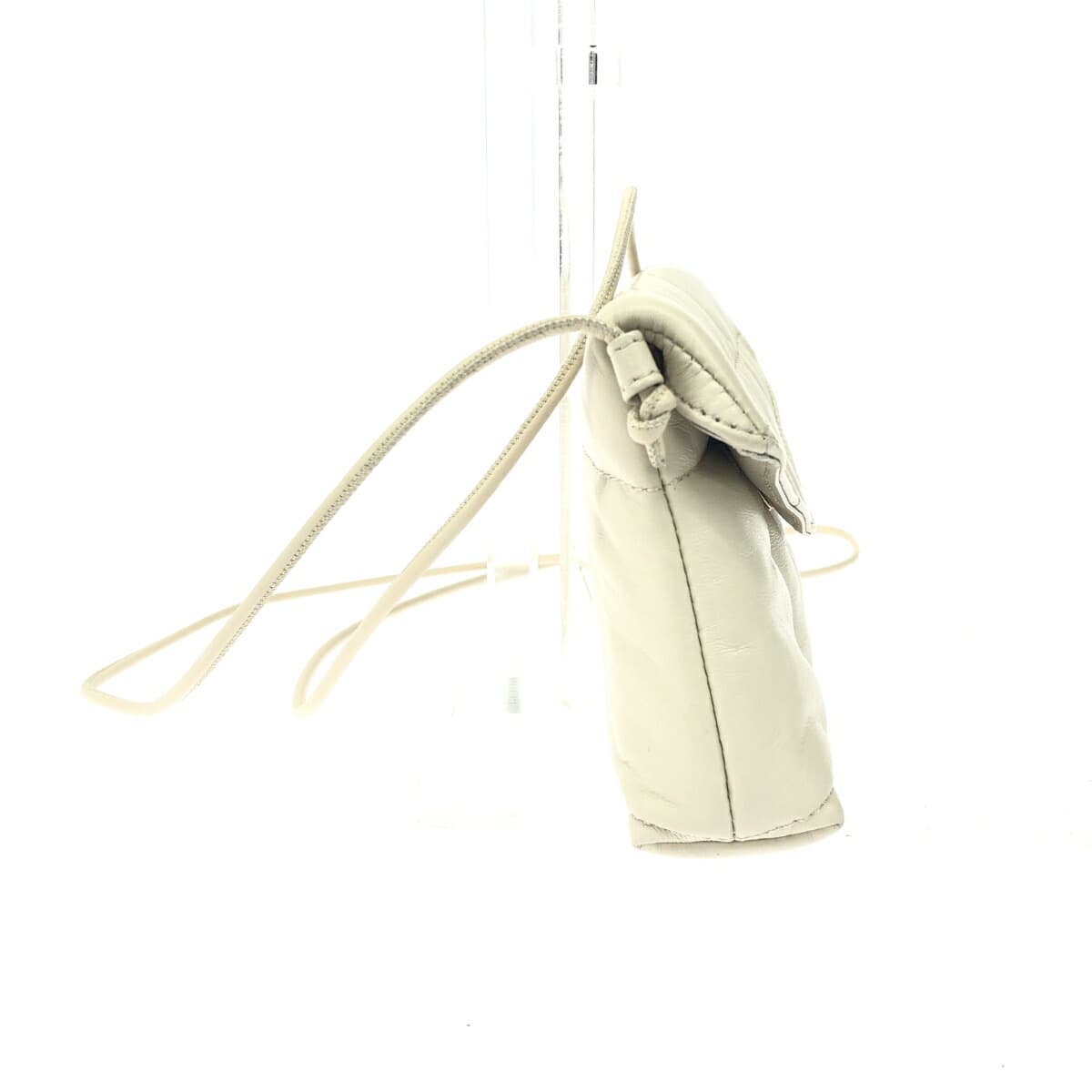 Anita Bilardi shoulder bag in good condition, quilted leather, white, for women 2