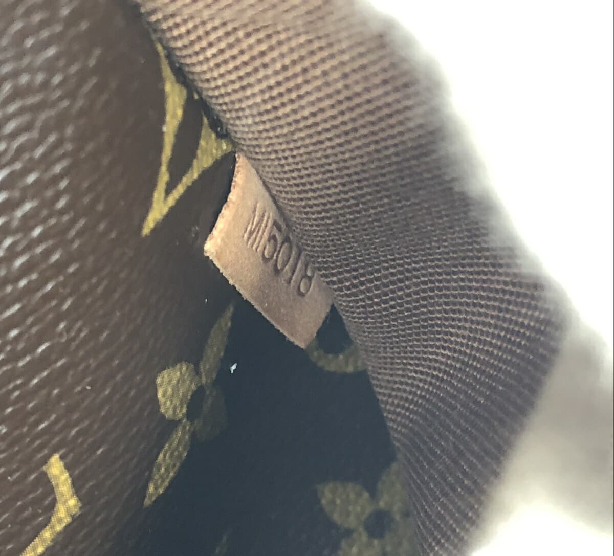 LOUIS VUITTON Messenger Bosphore PM/Shoulder Bag Monogram/MI5018 M40106 Brown Unisex 10