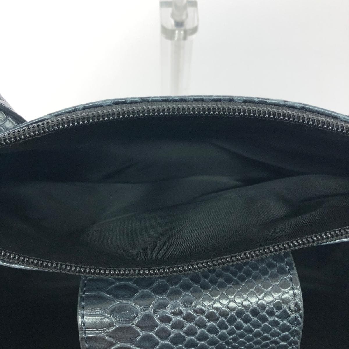 HANAE MORI 2WAY Handbag in excellent condition Heartful Papillon / Logo Plate / Python Embossed / Leather Gray Ladies 5