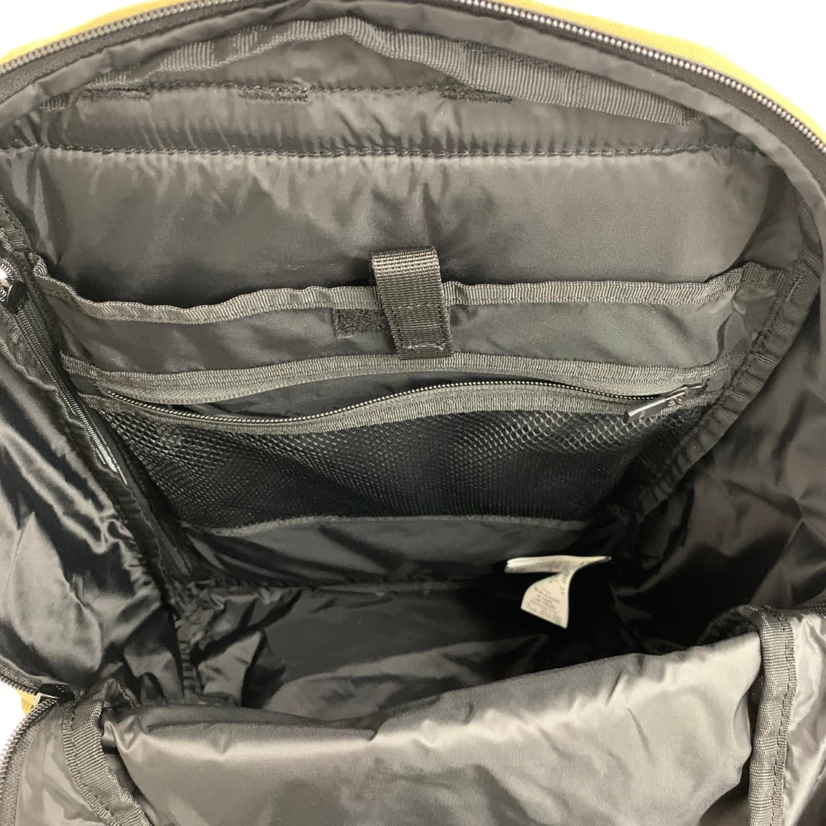 Snow Peak Snow Peak / Backpack Good condition Khaki Unisex 4