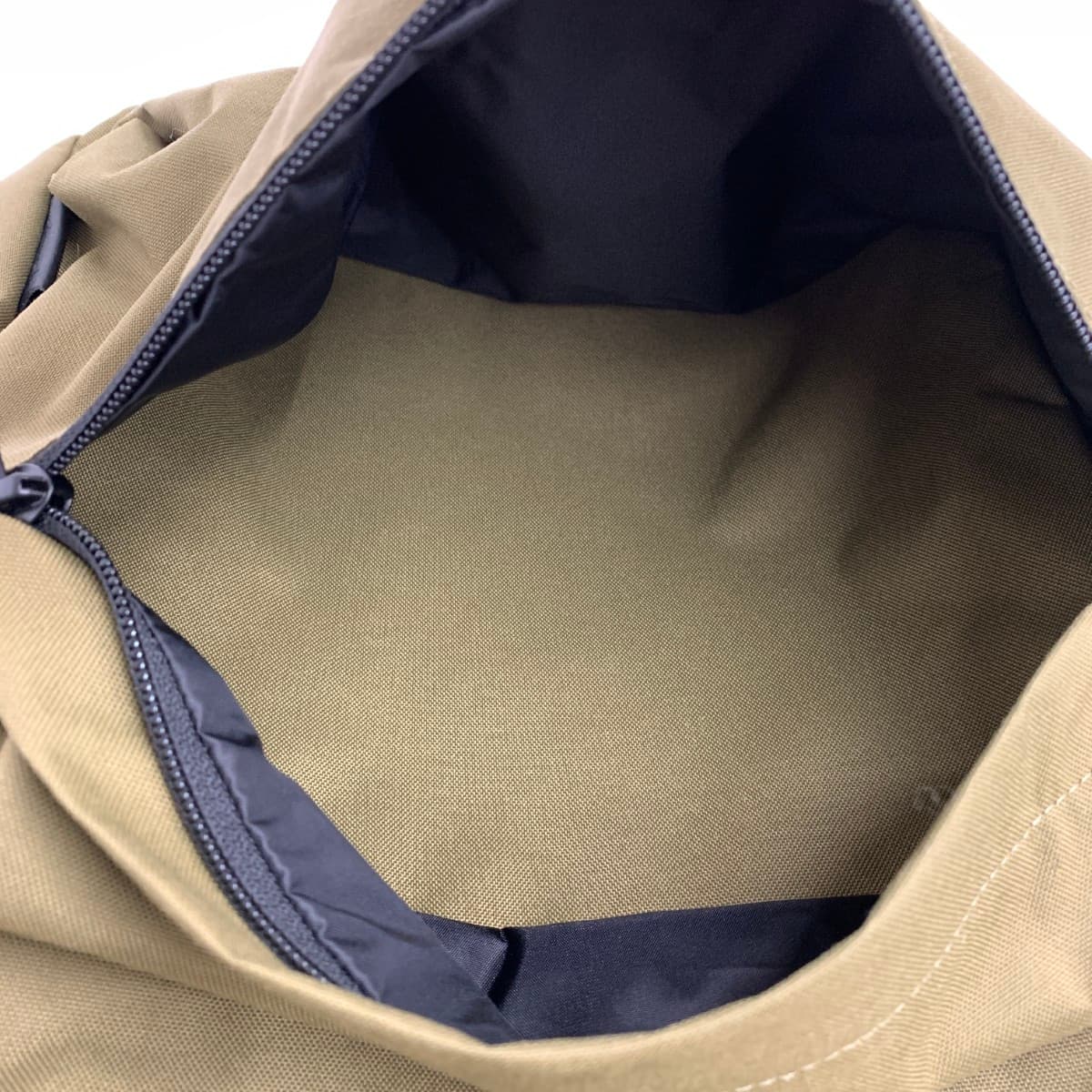 Snow Peak Snow Peak / Backpack Good condition Khaki Unisex 6