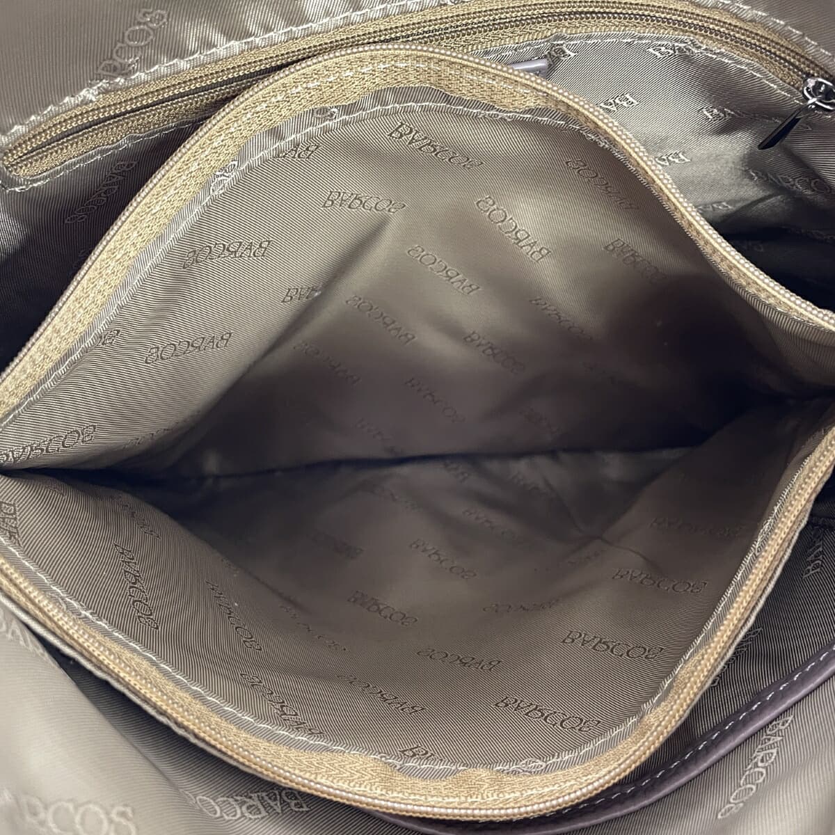 BARCOS 2WAY shoulder bag in good condition, logo embossed/leather, greige, for women 7