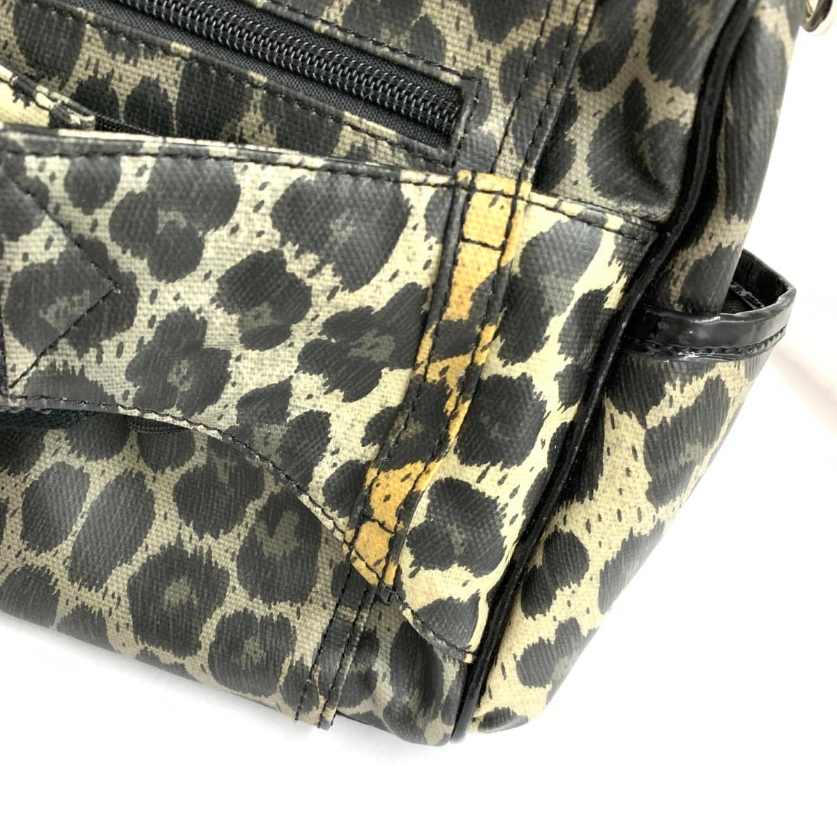 ITALIYA Italy Itariya GK Itariya shoulder and body bag leopard rhinestone GK logo PVC black for ladies 7