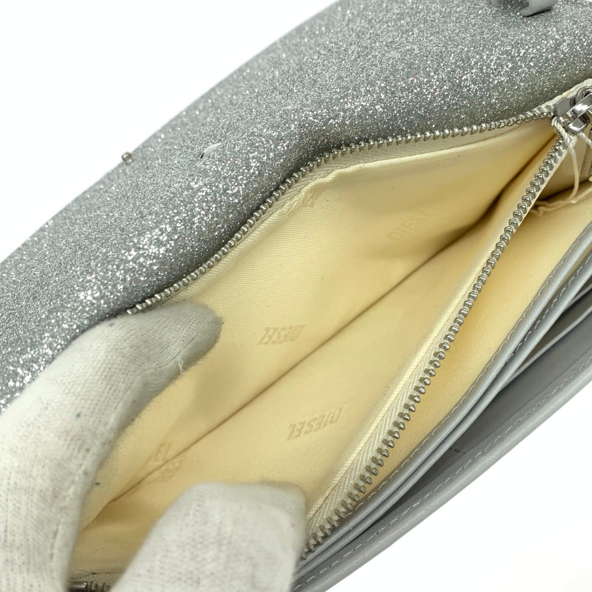 DIESEL Diesel Wallet Bag / 1DR Like New PVC / Glitter Silver Color Women's 6