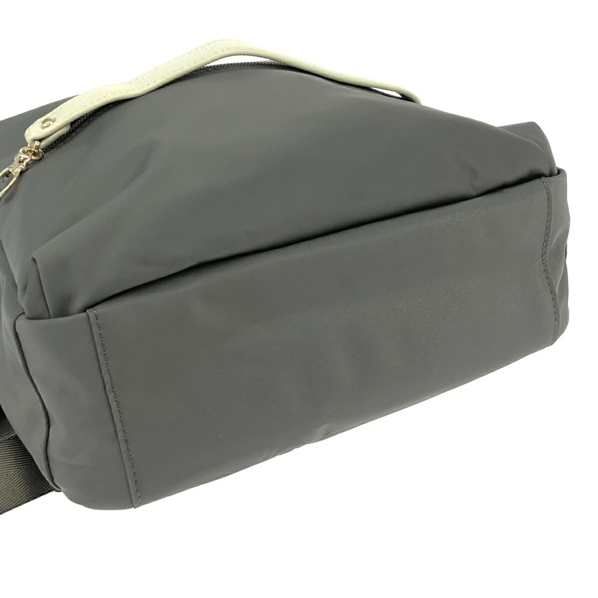 Kanana Project Backpack in Excellent Condition, Nylon 11942, Gray, Women's 4