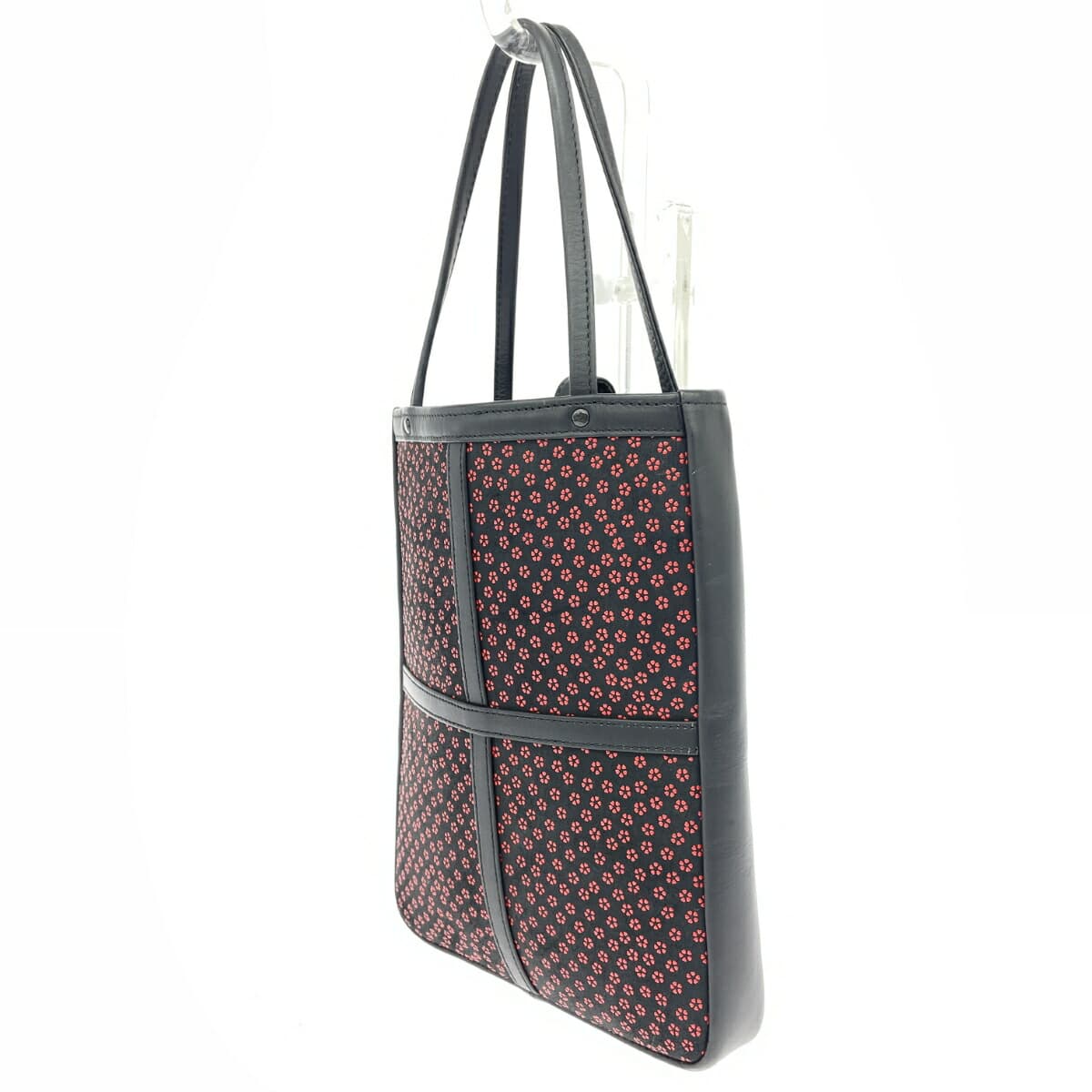 Inden-ya Small Handbag, Small Cherry Blossom Pattern / Black Ground Deer Leather with Red Lacquer, Ladies 3