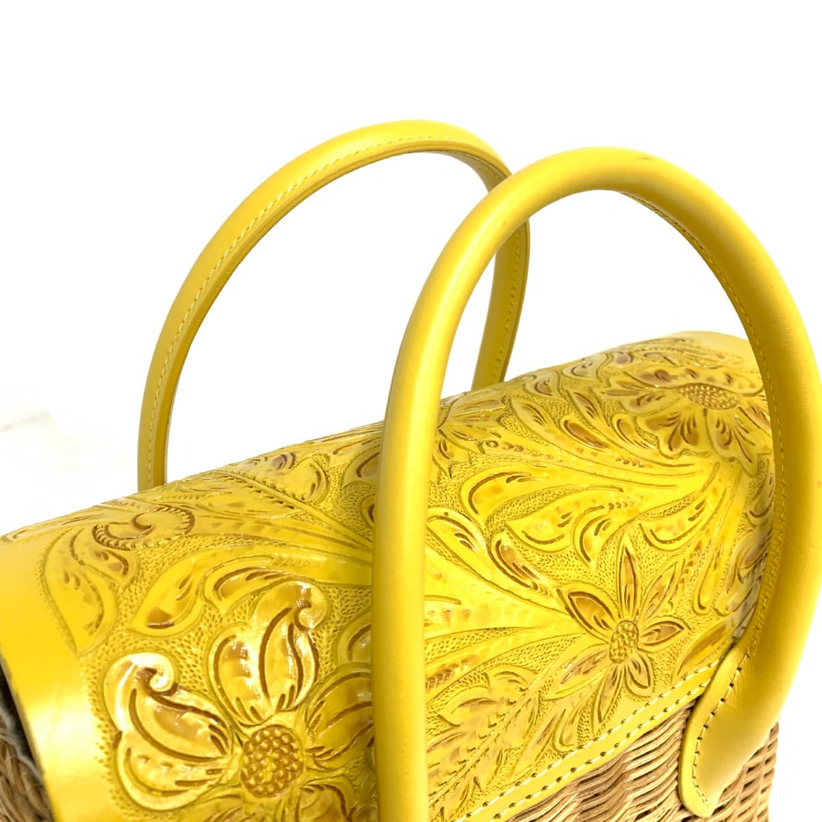 GRACE CONTINENTAL Carving Bag in excellent condition, basket, leather × rattan, yellow/beige, ladies 4