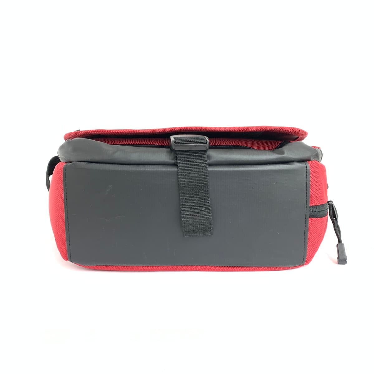 ETSUMI Etsumi Camera Bag Excellent Condition Nylon Red Unisex 4