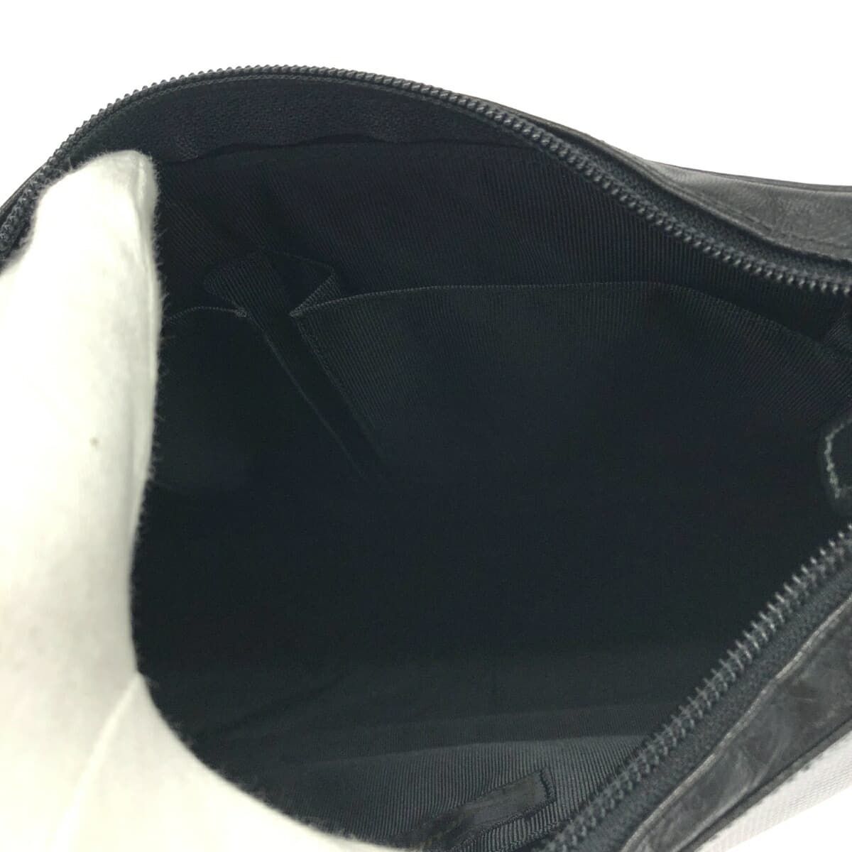 Marie Claire one-shoulder bag, good condition, logo/embossed leather, black, ladies 6