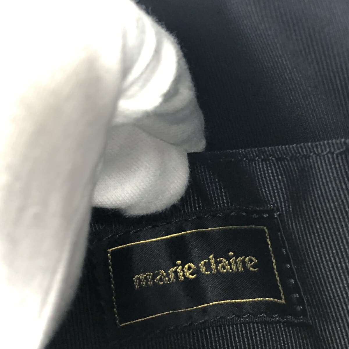 Marie Claire one-shoulder bag, good condition, logo/embossed leather, black, ladies 7