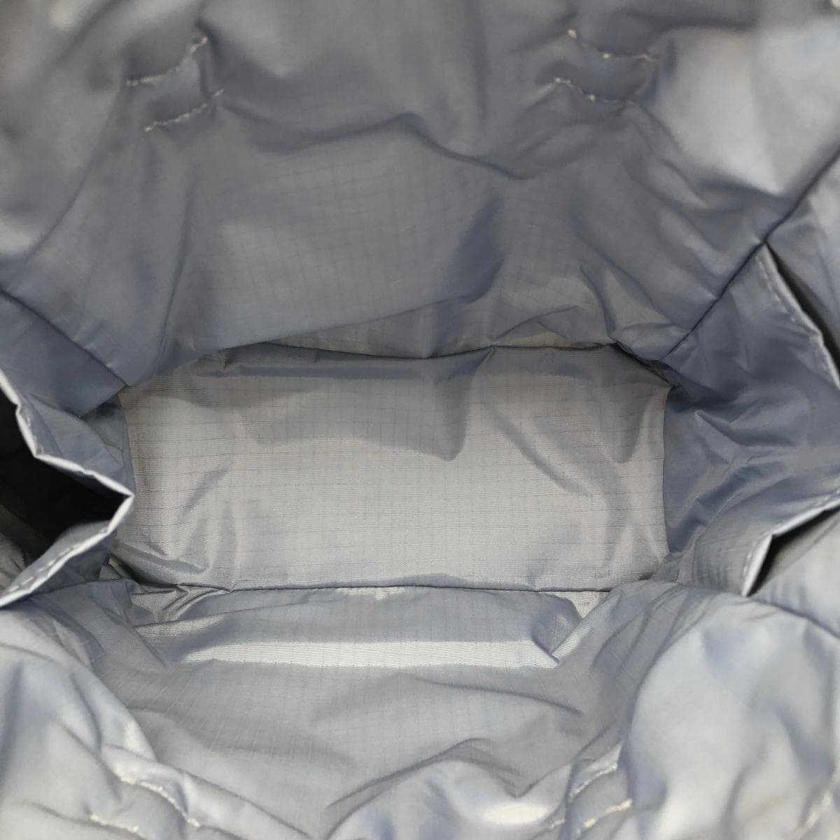 LeSportsac handbag in excellent condition, Katakana collection/reversible/MEDIUM, white, for women 4