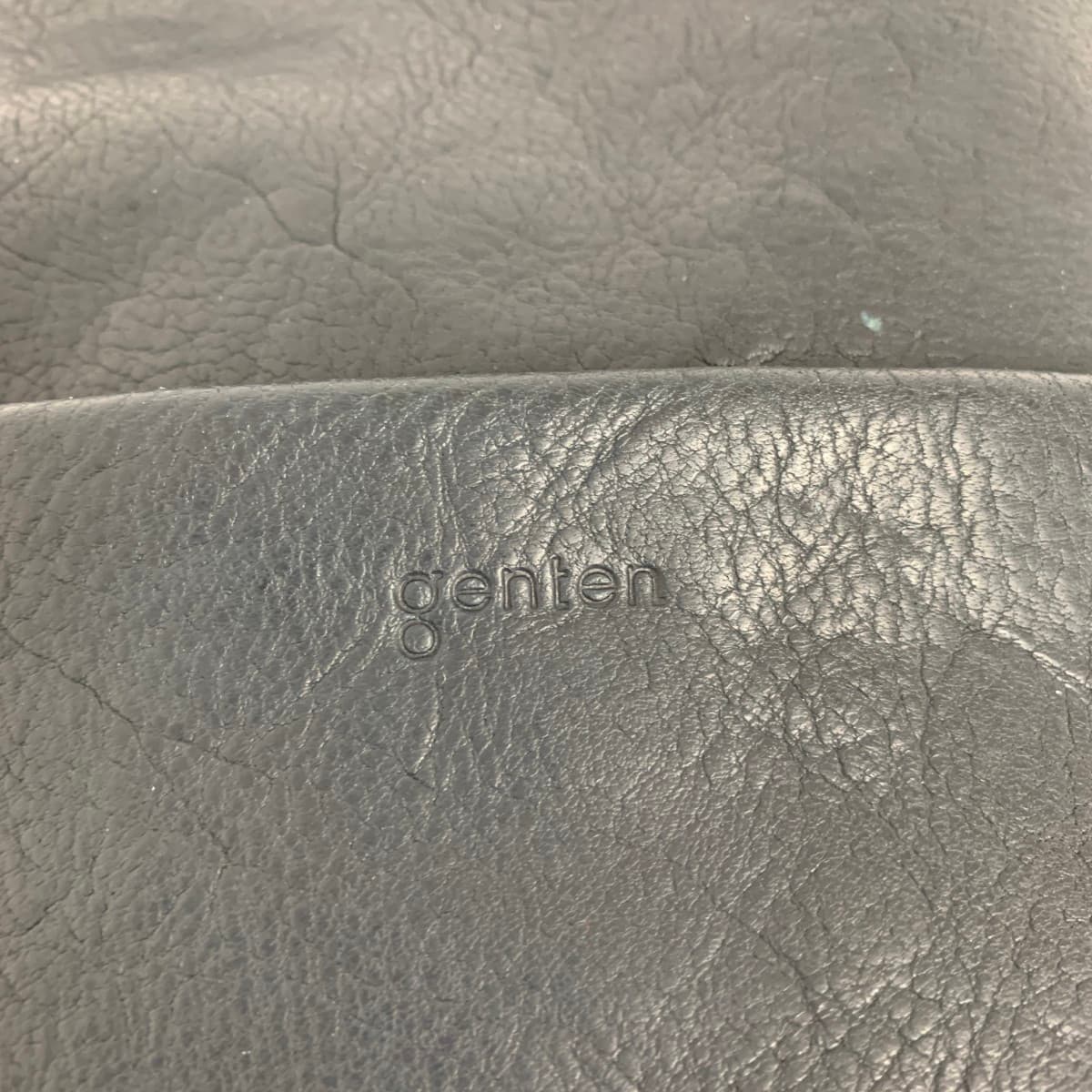 Genten backpack in good condition, logo embossed, goat leather, navy, for women 5