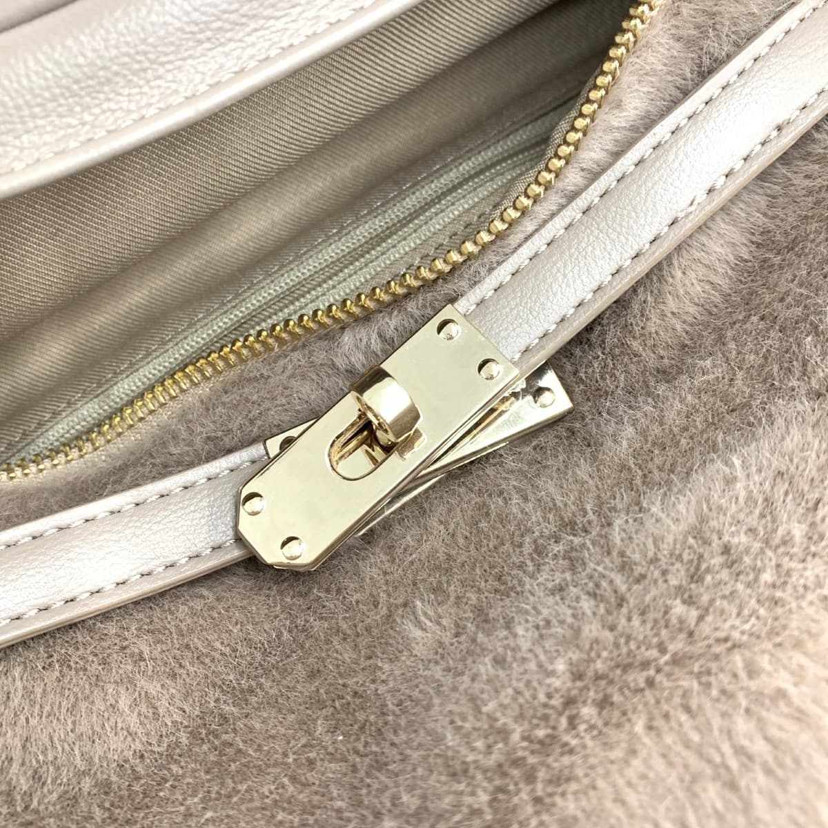 LOUNIE Body Bag, Unused Item, PVC × Fake Fur, Beige, Women's 5