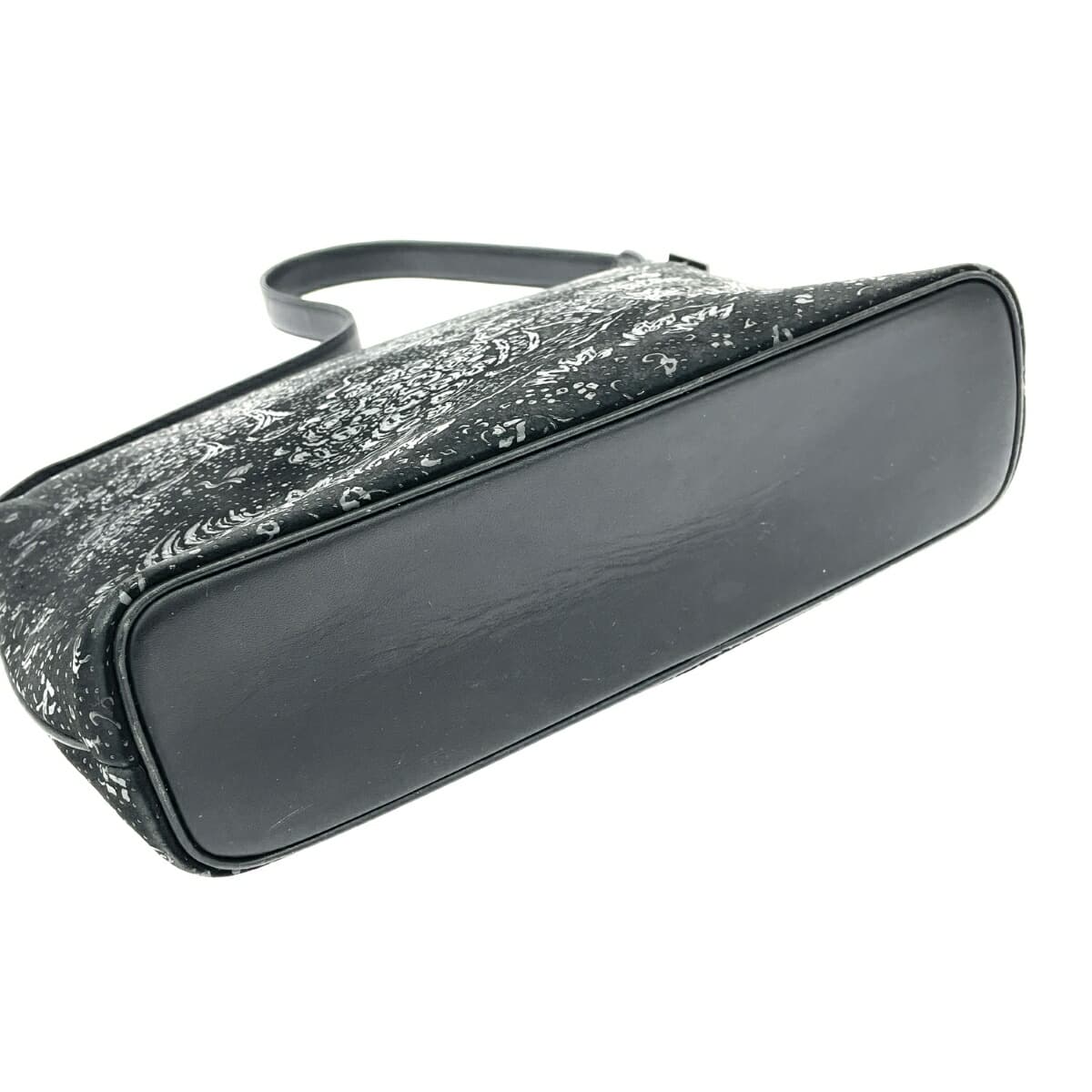 Inden-ya One Shoulder Bag Polka and Floral Black Ground Deer Leather Black Lacquer Black Ladies 4
