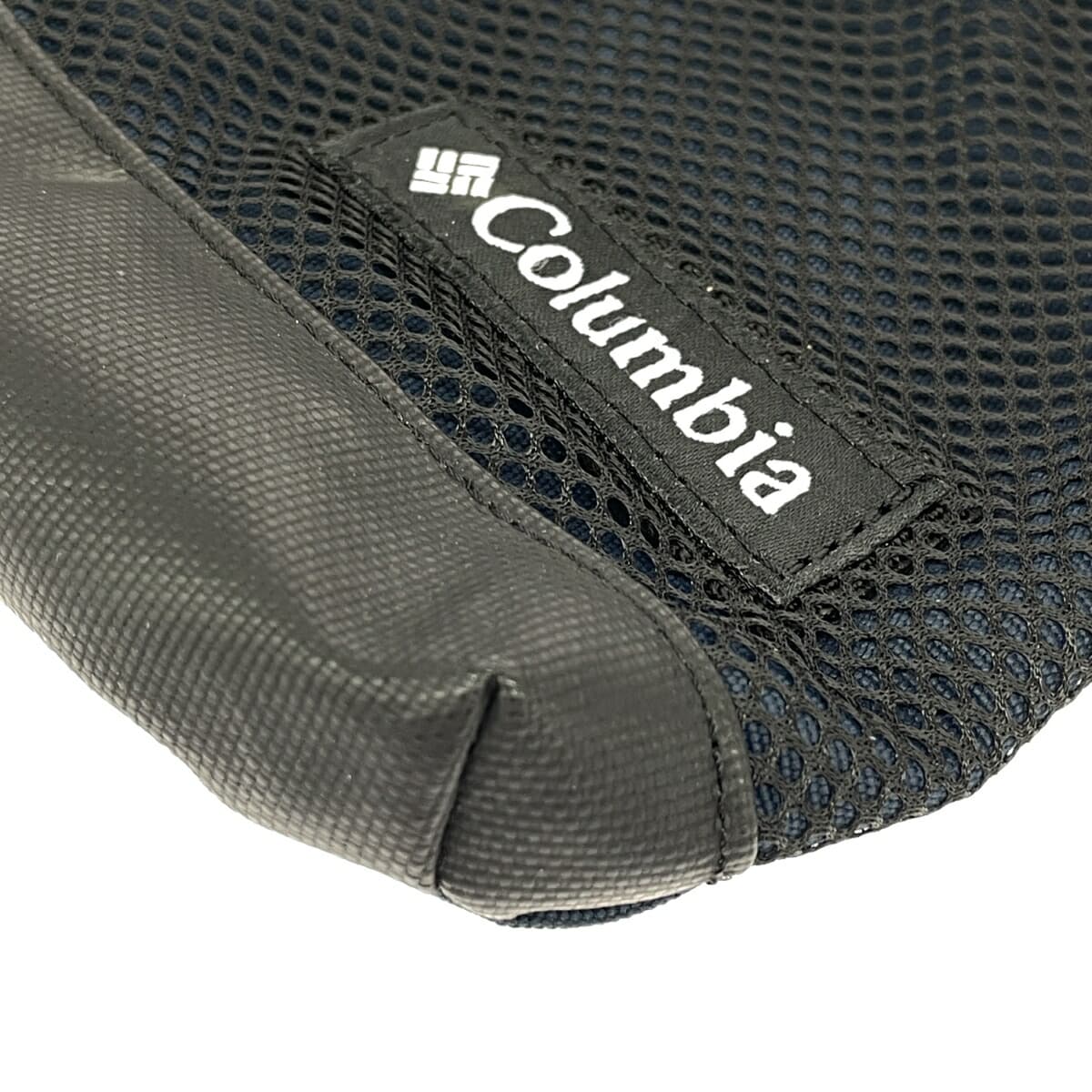 Columbia Sacoche in excellent condition, nylon PU8345, black, unisex 6