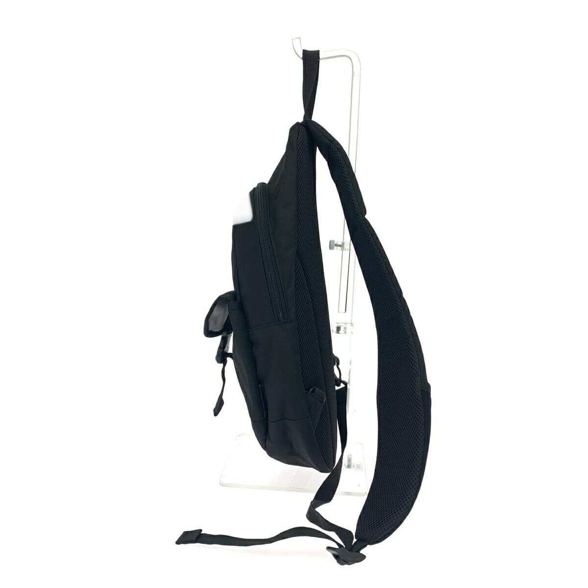 Columbia Niobe body bag in good condition, nylon PU8695, black, unisex 2