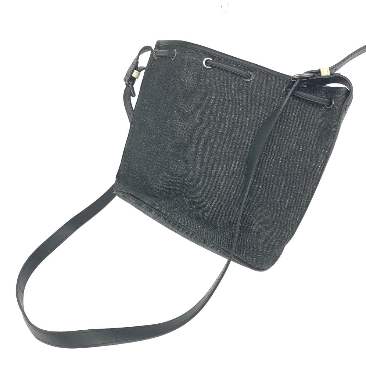 LONGCHAMP Drawstring Shoulder Bag in Excellent Condition - Drawstring/Logo Plate/Denim - Black for Women 3