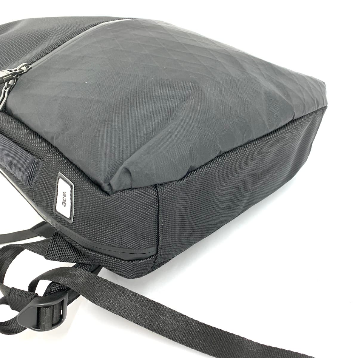 Ace backpack in excellent condition, nylon, black, men's 4