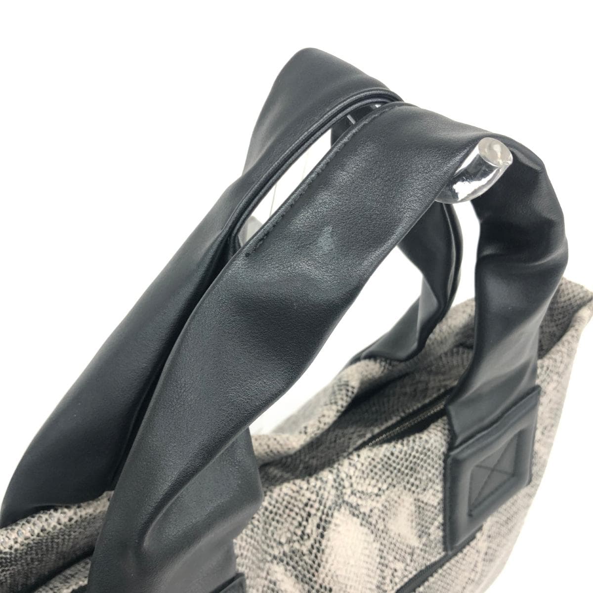 SALON de RUBAN Tote Bag in Good Condition, Python Pattern, Gray, Women's 4