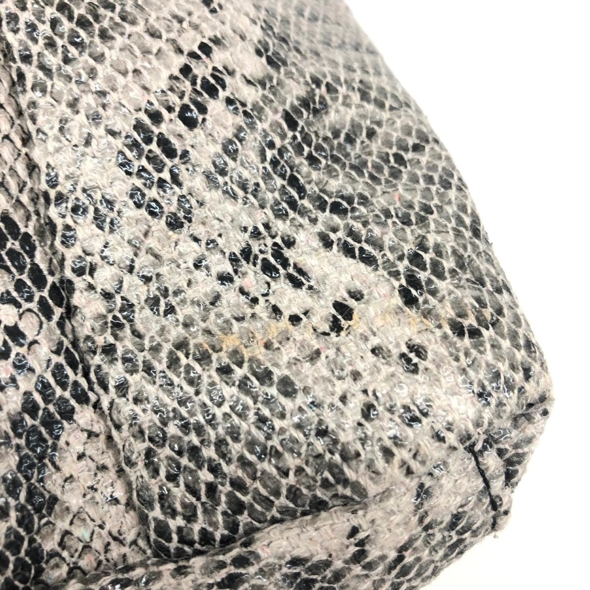 SALON de RUBAN Tote Bag in Good Condition, Python Pattern, Gray, Women's 9