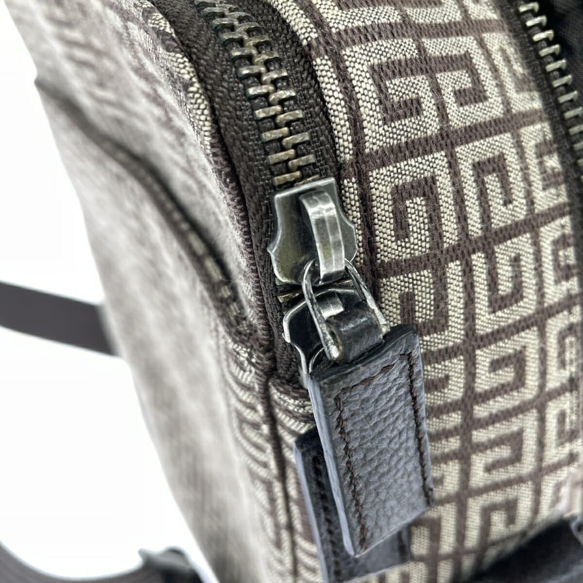 GIVENCHY Jivanshi Crossbody Bag 4G Logo All-over Logo Canvas Vintage Beige Unisex 8