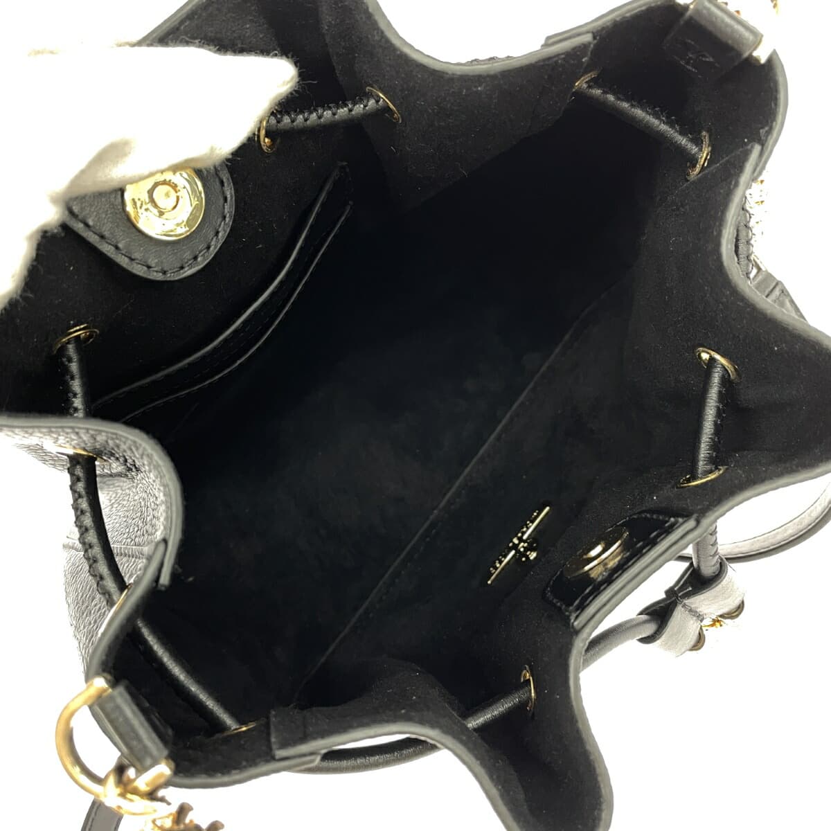 MICHAEL KORS Drawstring Shoulder Bag Good Condition Leather Black Ladies 6