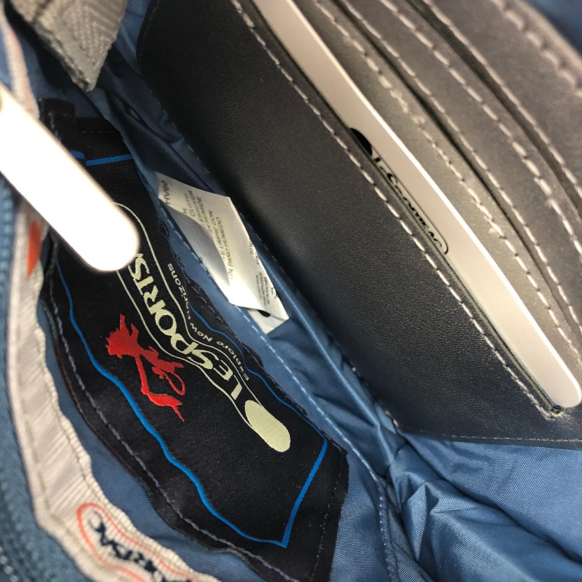 LeSportsac 2WAY CHAIN MINI BAG in good condition, sequins/cosmic silver, silver color for ladies 4