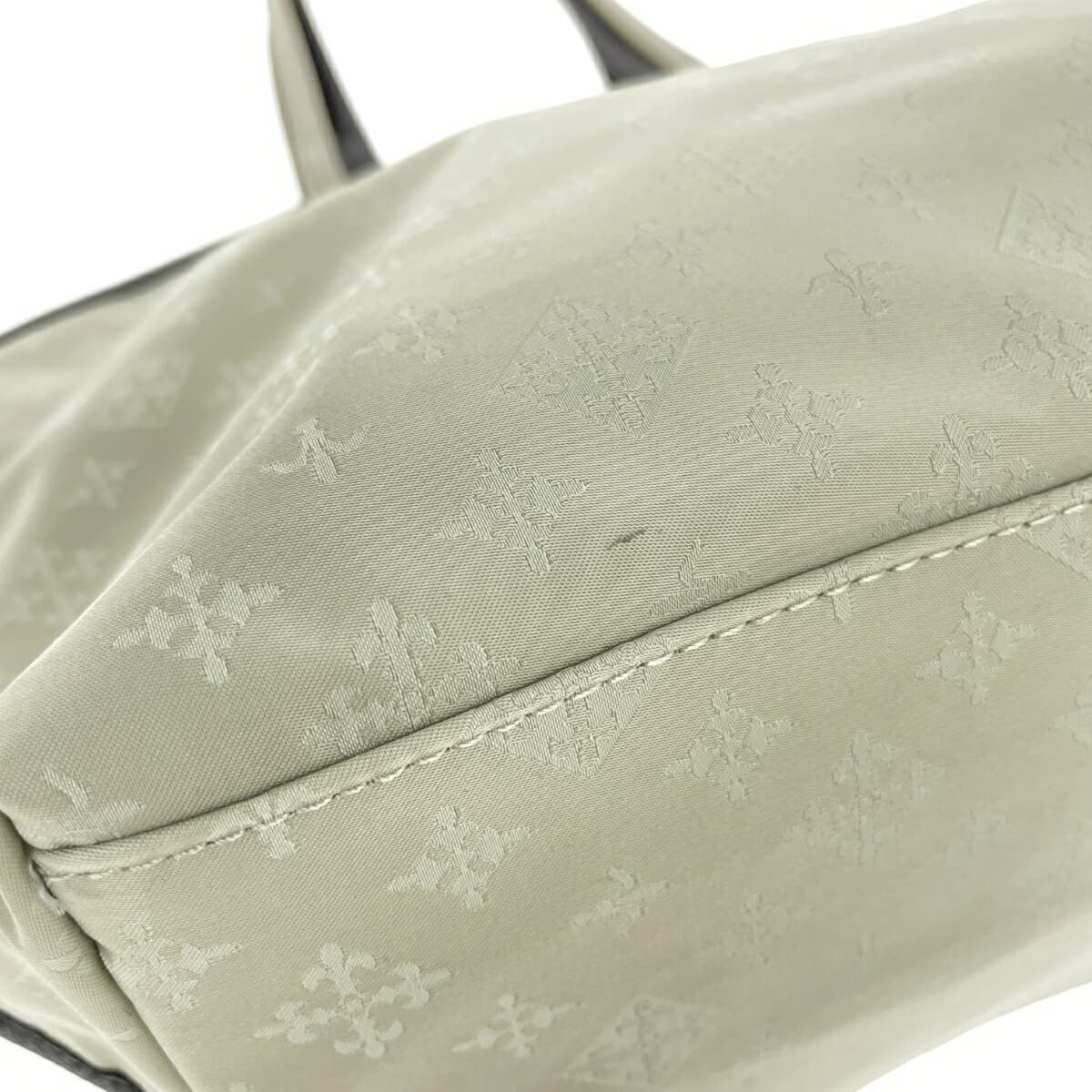 Russet L'Assit Handbag Nylon Beige Women's 9