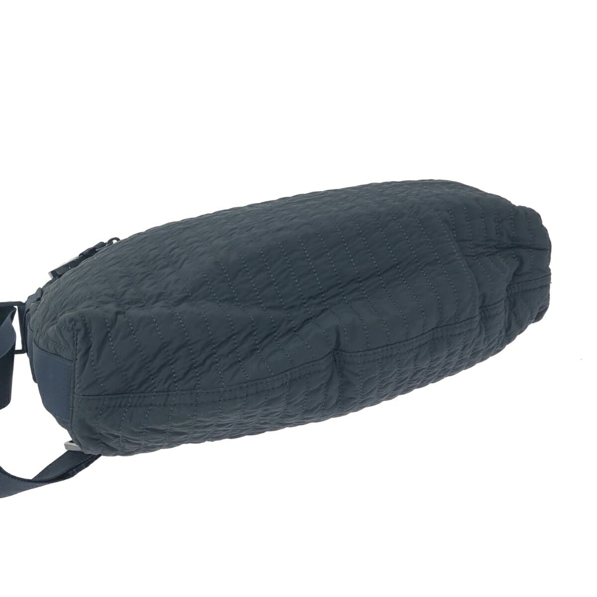 LACOSTE shoulder bag in good condition, logo embroidery/quilting/nylon, navy, unisex 4