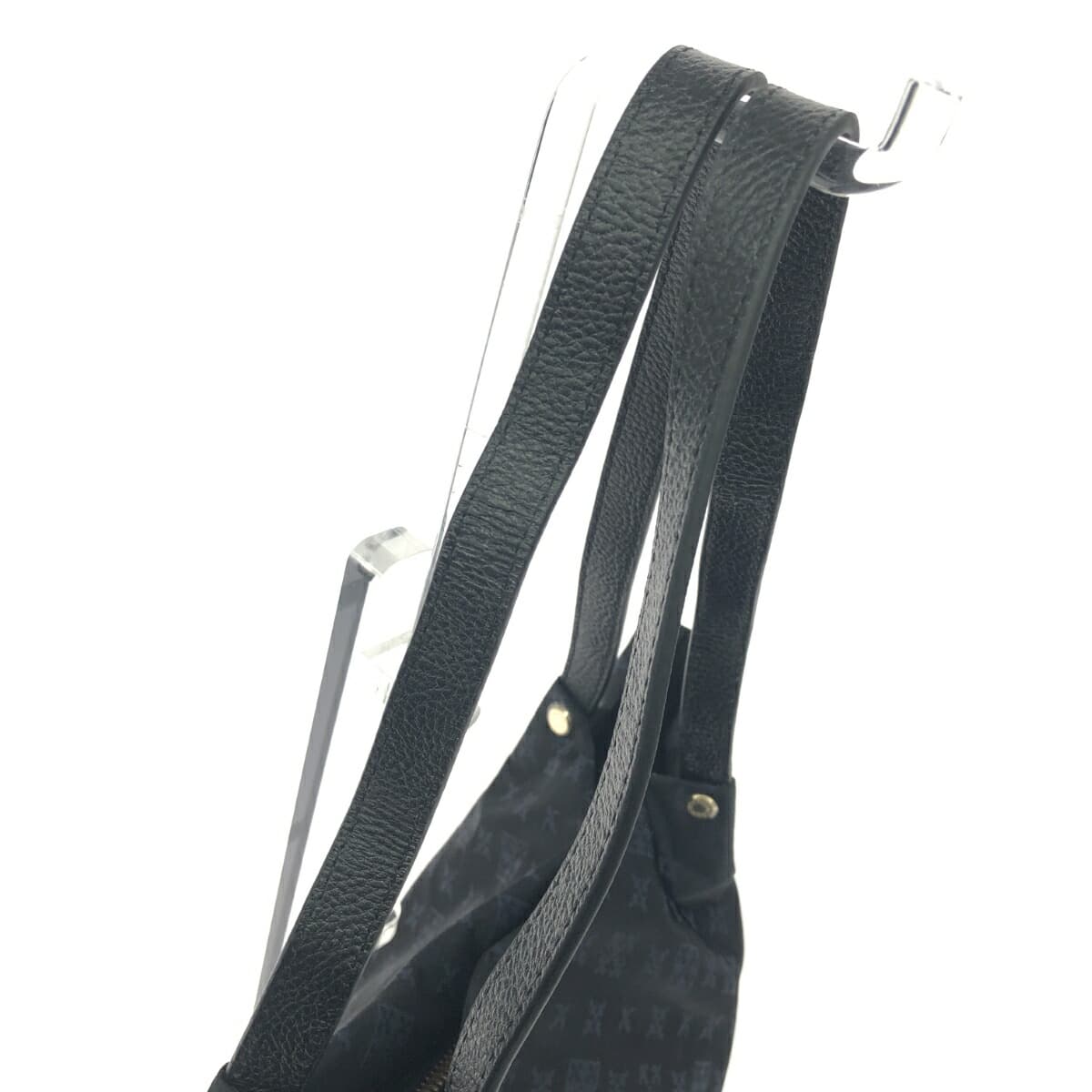 Russet Rassit tote bag in good condition, monogram nylon, navy, ladies 4