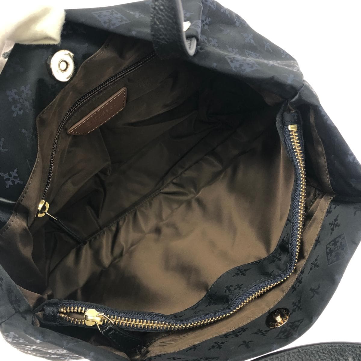 Russet Rassit tote bag in good condition, monogram nylon, navy, ladies 7