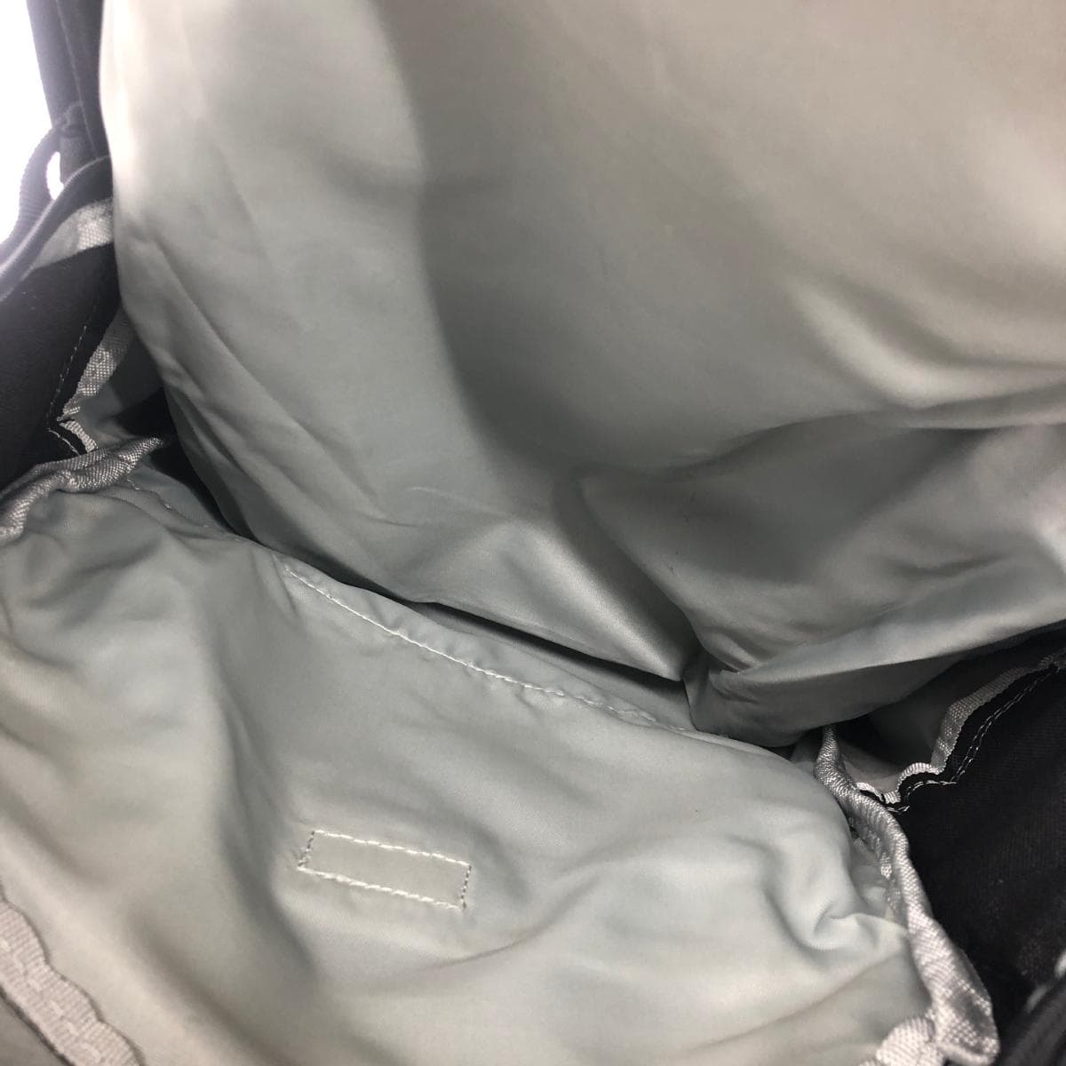 Columbia backpack in good condition, nylon, black, unisex 5