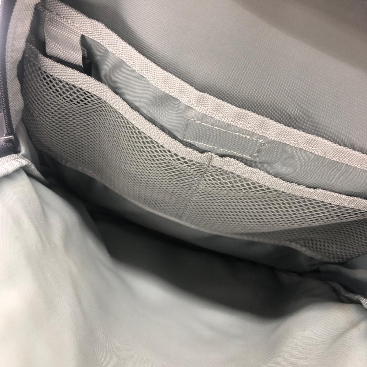 Columbia backpack in good condition, nylon, black, unisex 6