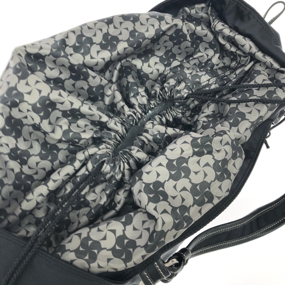 Pierre Cardin tote bag in good condition, nylon, black, for women 6