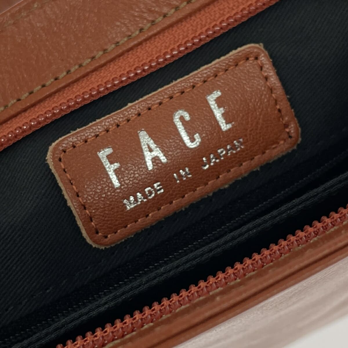 FACE shoulder bag in excellent condition, leather, brown, unisex 6