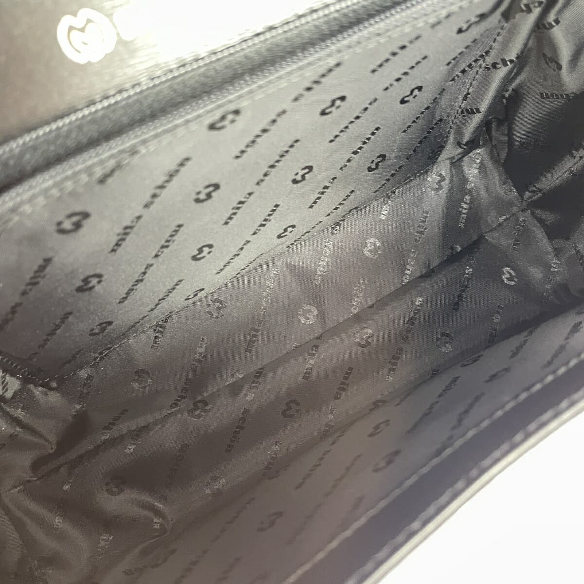 MILA SCHON handbag in good condition, leather, formal, black/gold color, for women 6