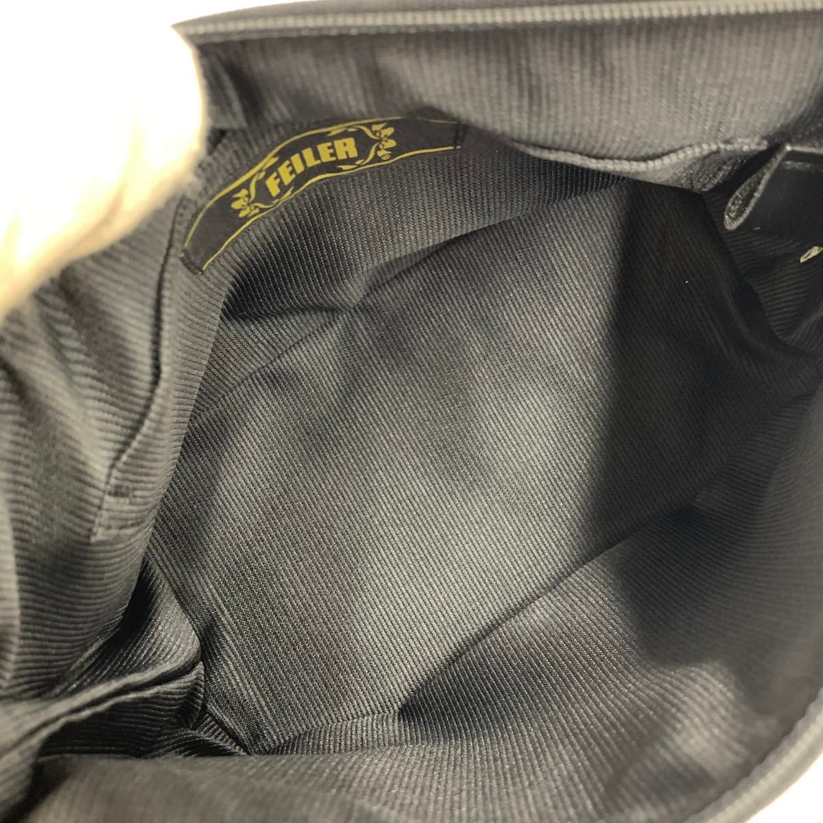 FEILER Side Pouch in Good Condition, Poppies Chenille Weave, Black, Ladies 7