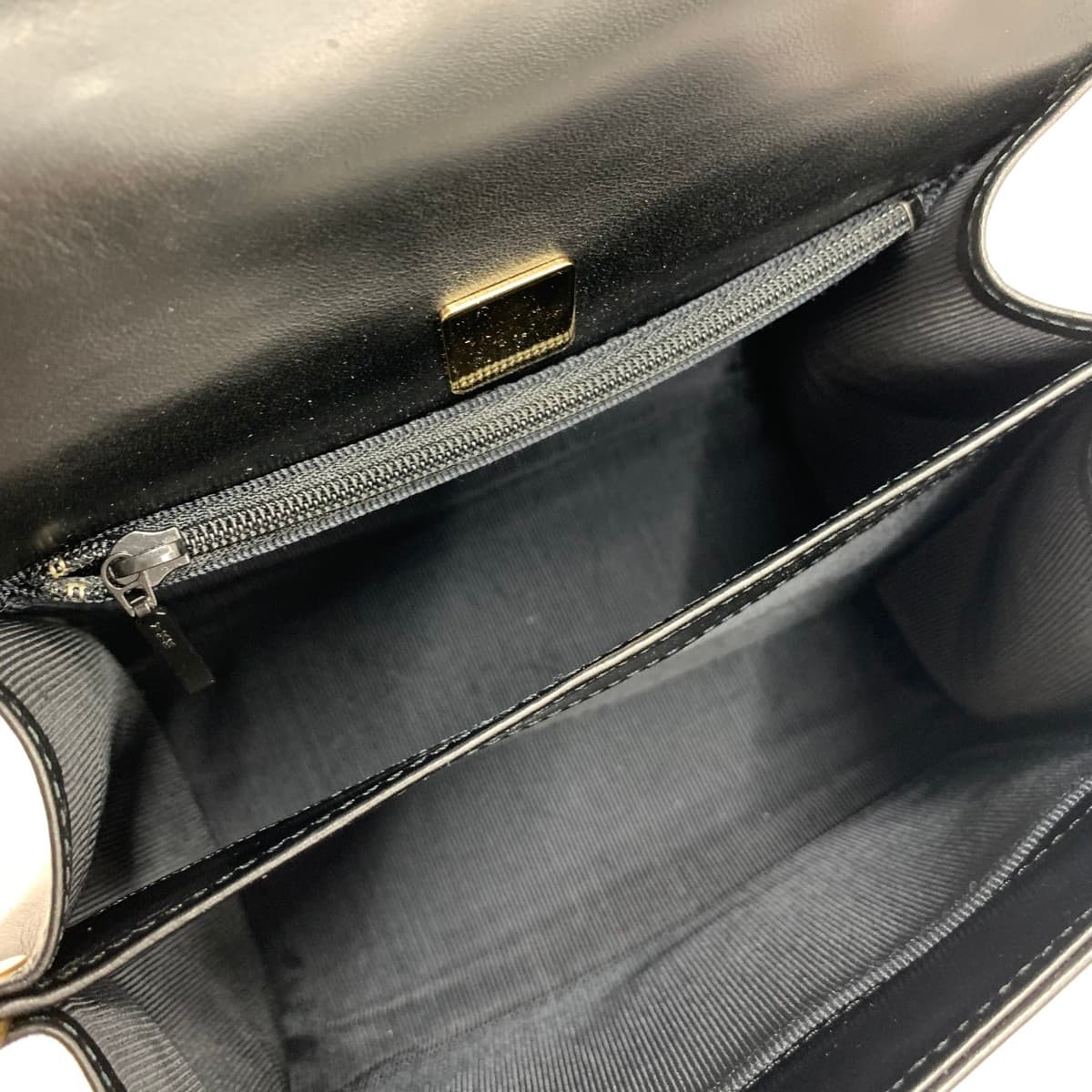 Ungaro fuchsia 2WAY handbag in good condition, leather, black, ladies 7