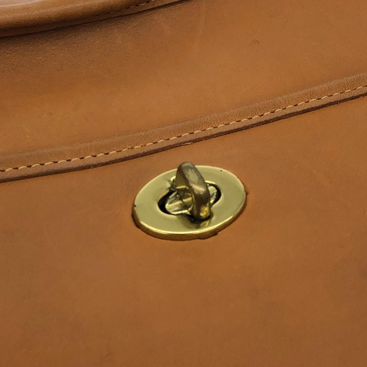 COACH Old Coach / Shoulder Bag Classic City / Turn Lock / Made in USA / Grained Leather 9790 Brown Ladies 6