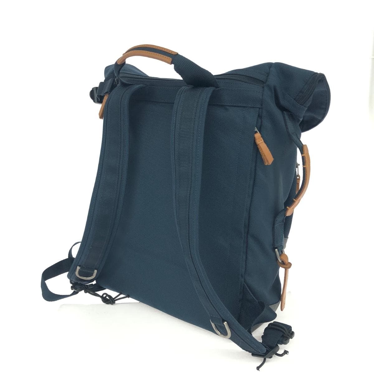 TUMI Roll Top Backpack in Good Condition, Nylon 61080, Navy, Men's 3