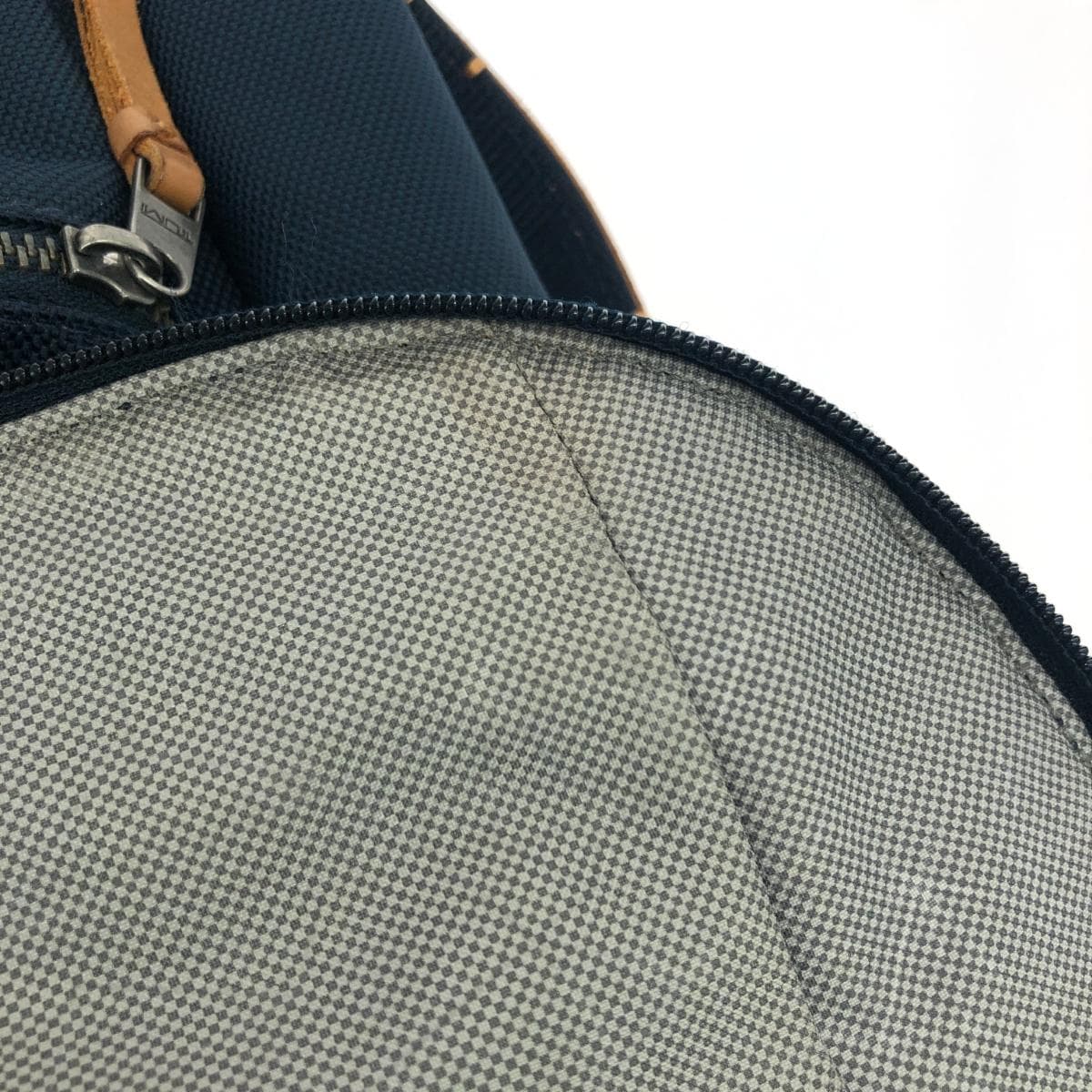 TUMI Roll Top Backpack in Good Condition, Nylon 61080, Navy, Men's 9