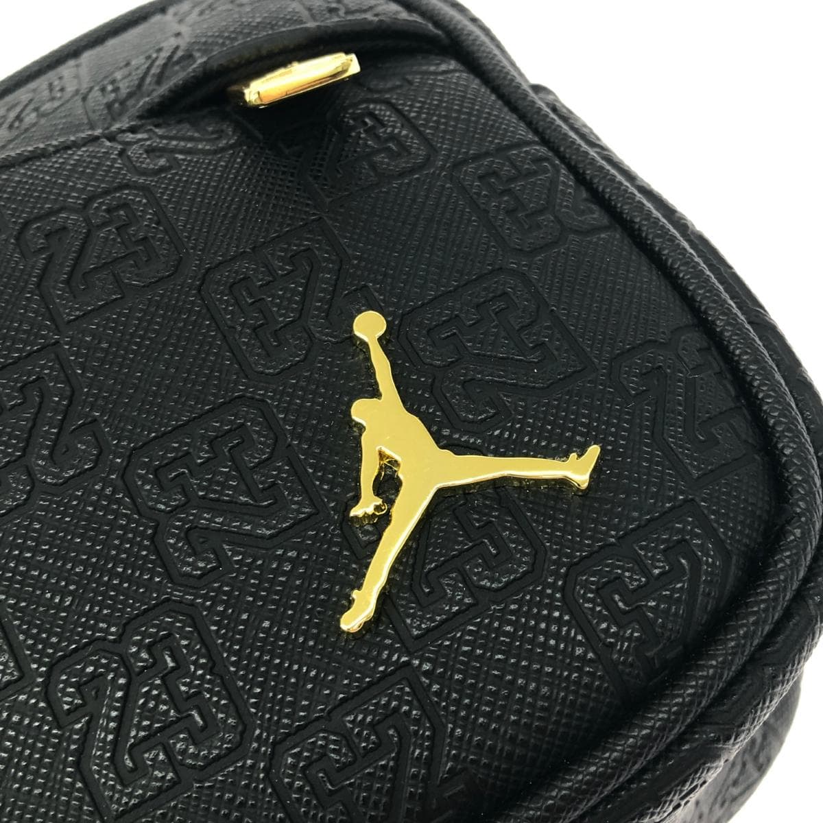 NIKE Shoulder Bag / Jordan Monogram Camera Bag - Like-New Condition   HV1622-011   Black   Men's 7