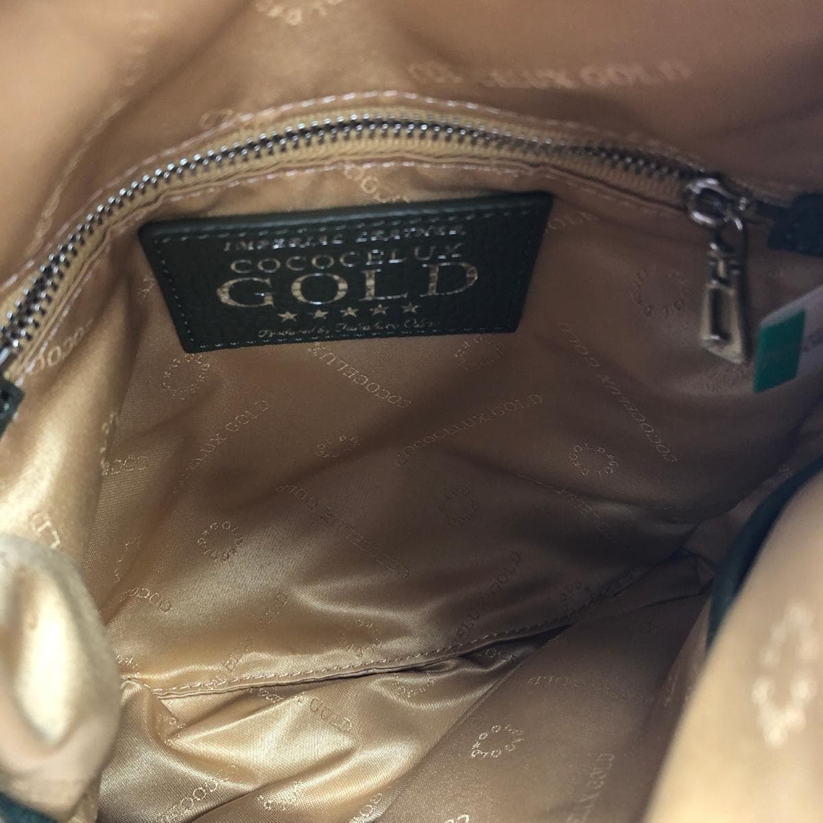 cococelux Coco Serux Coco Serux / Body Bag Good Condition Nylon Khaki 4