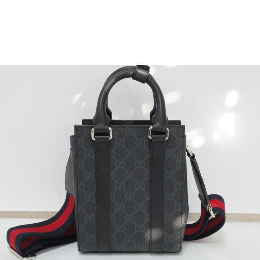 GUCCI GG Supreme 2-way bag 696010 520*** A rank 63Used 696010 3