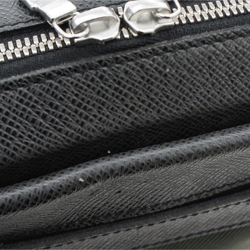 LOUIS VUITTON Louis Vuitton Beluga Taiga Aldoards M31192 SP1*** AB Rank 03 11