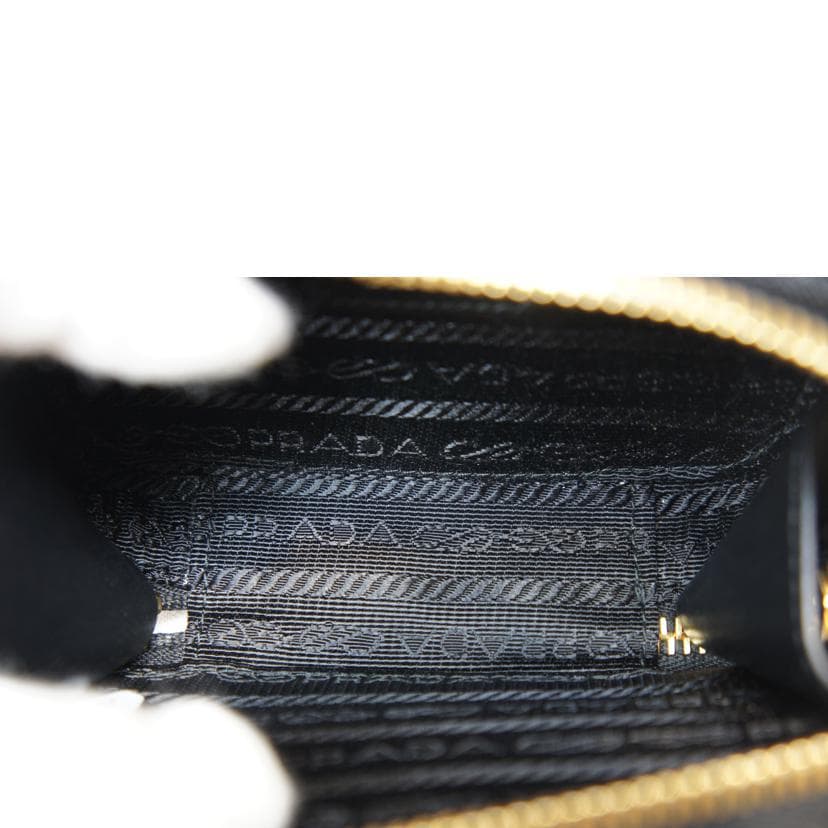 PRADA Saffiano Leather Mini Chain Pouch 62 SA Rank 92Used 62 6