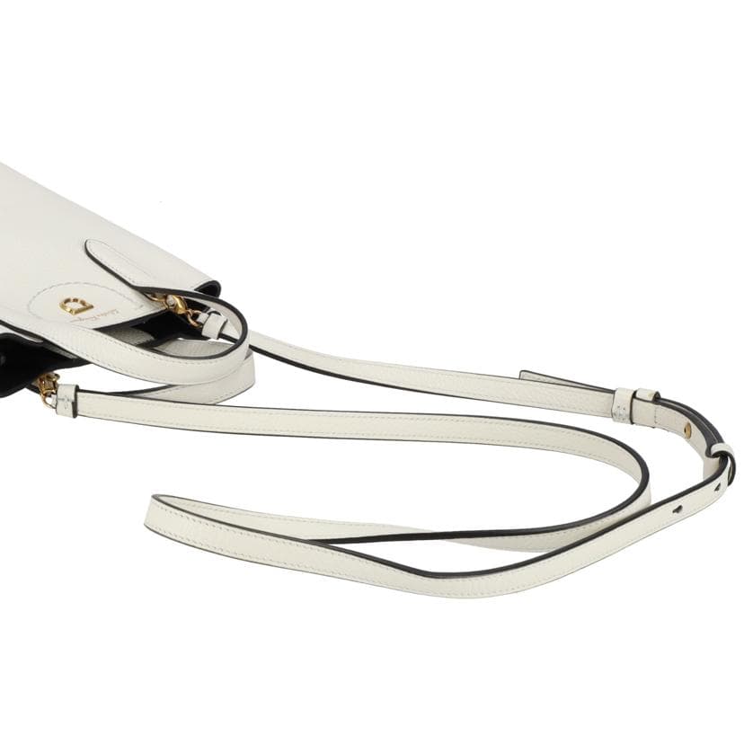 Salvatore Ferragamo 2-way bag Gancini GU-220024 AB rank 93used GU-220024 5