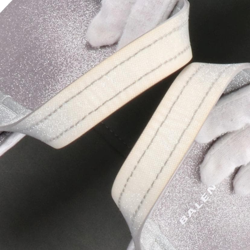 BALENCIAGA Everyday XS North South 2way 672793 819********** AB Rank 75 [Used] 10